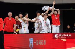 开云体育官网登录入口-关于球队备战关键比赛，球员努力备战向胜利进发的信息