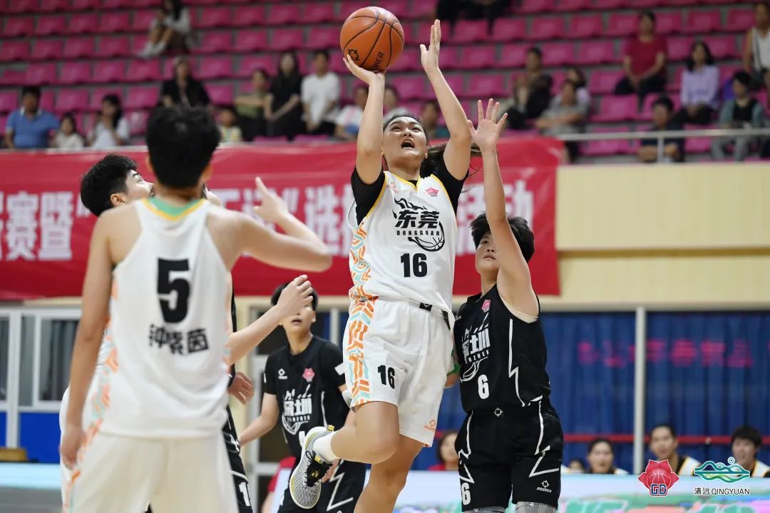 宁波队内线防守扎实，有效遏制对手攻势